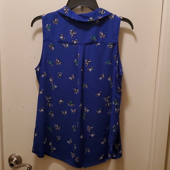 Blouse - Picture 2 of 3